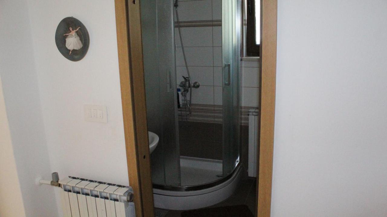 Apartman 100M2, Full Opremljen, Privatni Parking. Pula Dış mekan fotoğraf